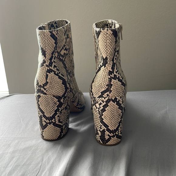 Sugar Women’s snake skill boots size 7.5 worn 2x - Picture 2 of 3